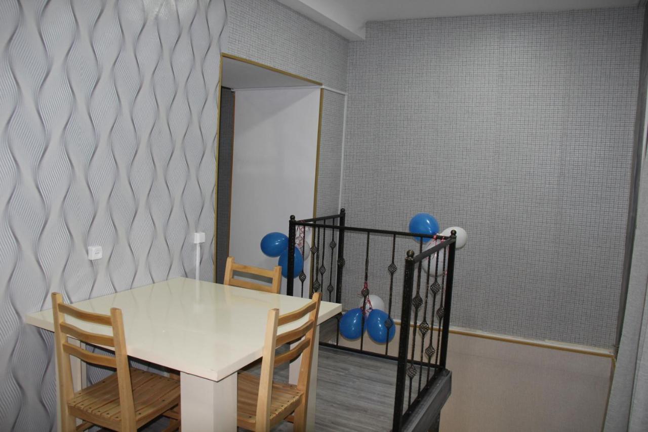 Blossom Hostel Updated ! Обновлено !!! City Center! Perfect Order!!! Snow-White Bed Linen!!! Идеальный Порядок!!! Белоснежное Постельное Белье!!! Центр Города !!! Tbilisi Exterior photo